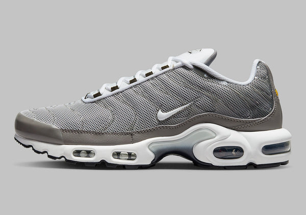 New Nike Air Max Plus "Grey Olive" Early Photos